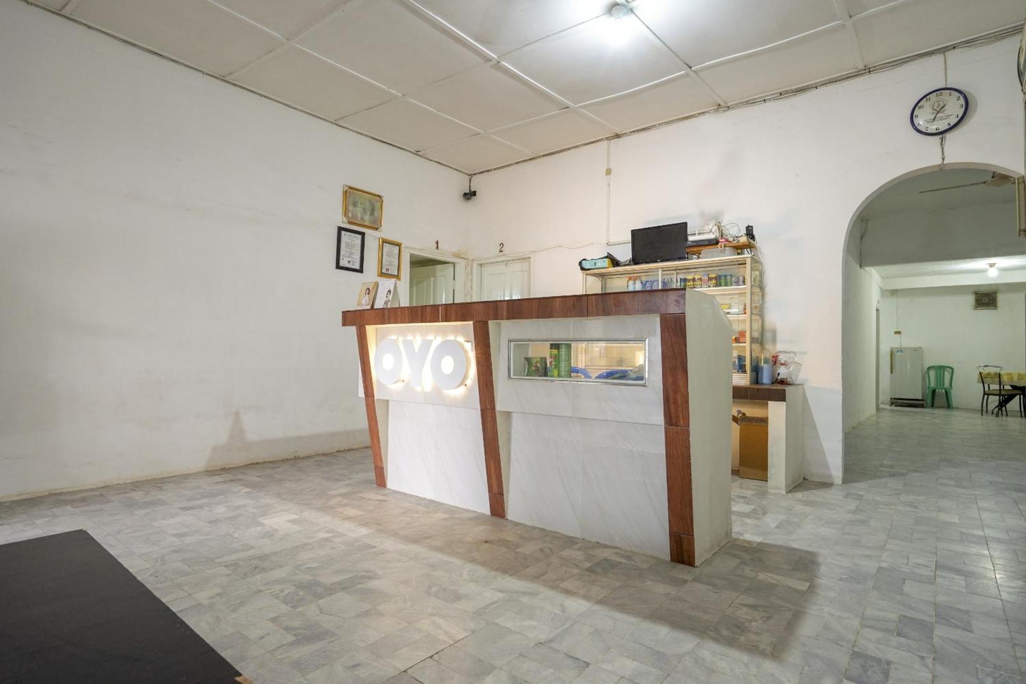 Super Oyo 1868 Penginapan Sekip Palembang Exterior foto