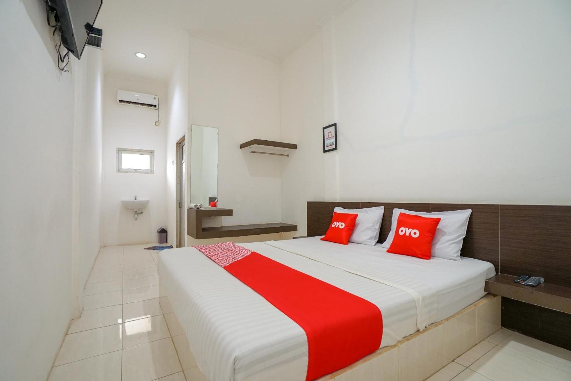 Super Oyo 1868 Penginapan Sekip Palembang Exterior foto
